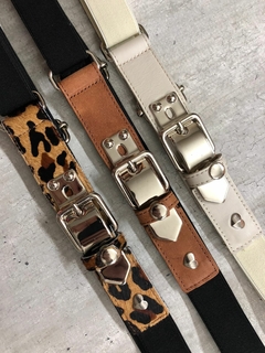 Brazaletes, Pulseras, Fajas, y accesorios en metal y cuero