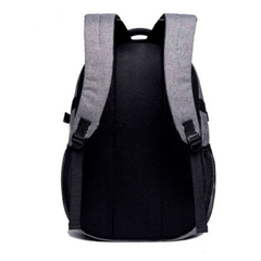 mochila porta notebook color gris con logo 
