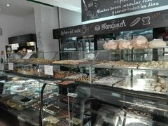 PANADERIA & CONFITERIA y DESPACHO EN LANUS - REMATE GASTRONOMICO EL JUEVES 28/11/2019 - comprar online
