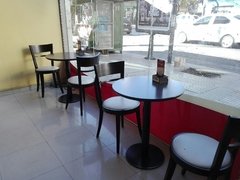 MUY BUEN REMATE CAFETERIA HELADERIA EL JUEVES 25/4 - tienda online