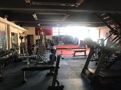 CLUB PRIVADO - EXCELENTE GASTRONOMIA y GIMNASIO - REMATE GASTRONOMICO EL MARTES 20/8/2019 - comprar online