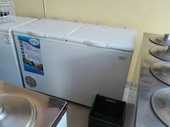 Imagen de MUY BUEN REMATE CAFETERIA HELADERIA EL JUEVES 25/4