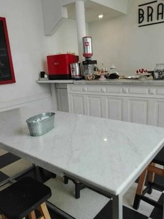 Imagen de CONFITERIA & CAFETERIA - REMATE GASTRONOMICO EL JUEVES 9/01/2020