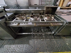 GRAN DEPOSITO de FRANQUICIAS – MUY BUENAS INSTALACIONES – REMATE ON LINE el MIERCOLES 30/03/2022