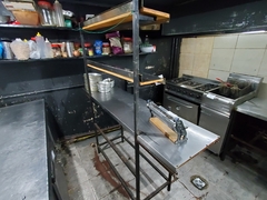 RESTO BAR & HAMBURGUESERIA – MUY BUENAS INSTALACIONES – REMATE el MARTES 10/05/2022 - tienda online