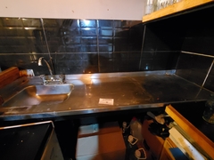 RESTO BAR & HAMBURGUESERIA – MUY BUENAS INSTALACIONES – REMATE el MARTES 10/05/2022