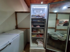 Imagen de PIZZERIA – HELADOS & CAFE – MUY BUENAS INSTALACIONES - REMATE EL MARTES 18/10/22