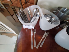 RESTO BAR - CAFETERÍA - REMATE EL MIÉRCOLES 22/2/23 - comprar online