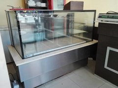 MUY BUEN REMATE CAFETERIA HELADERIA EL JUEVES 25/4 - tienda online