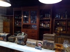 REMATE RESTO BAR EN PALERMO - LUNES 11/3