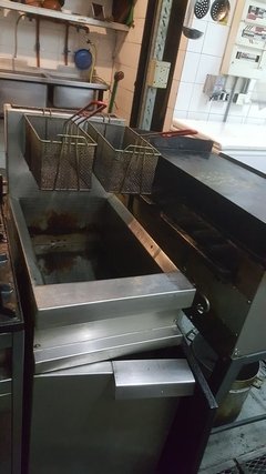 REMATE DE CERVECERIA EN PALERMO - MARTES 12/3 - REMATES GASTRONOMICOS - REMATES ON LINE - FONDOS DE COMERCIO - SUBASTAS ON LINE