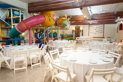 EXCELENTE SALON DE FIESTAS – SEMINUEVAS INSTALACIONES - REMATE GASTRONÓMICO EL MARTES 16/3/2021 - comprar online