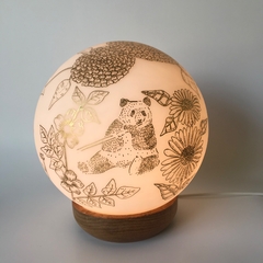 Dibujo con luz grande dorada