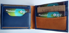 Billetera en Cuero Color Azul/Miel en internet
