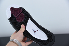 Air Jordan 4 "PSG" na internet