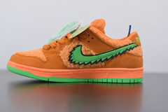 Imagem do Nike SB Dunk Low X Grateful Dead Bears "Orange"