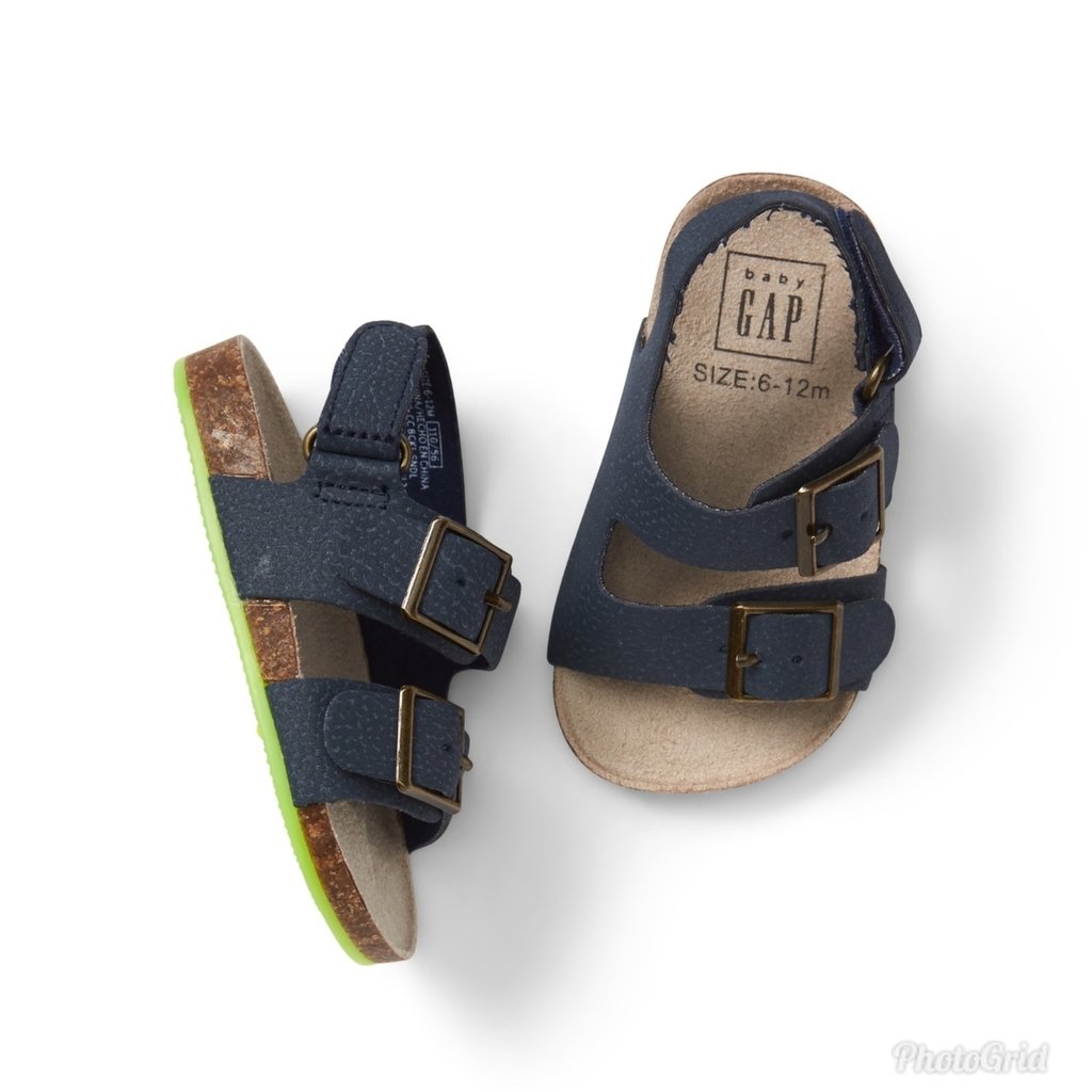 Sandália Infantil Menino Menina Ele e Ela Mundo Bita 17 ao 25 em Promoção |  Ofertas na Americanas