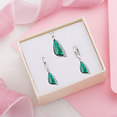 Set aretes austrain verde (aretes + colgante) en internet