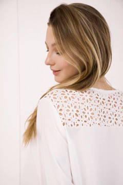 Blusa CLARA - fabricantes y mayoristas de indumentaria femenina en Flores CABA | MODA EMMAO 