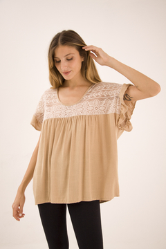 Blusa ARIA en internet