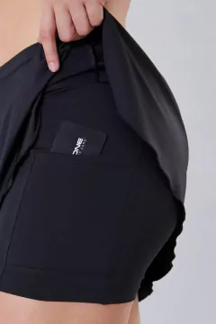 Pollera Trier Admit One en internet