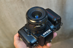 Nikon F601 Con Lente Nikon Nikkor 35 - 80 Mm F 4 - 5,6 - tienda online