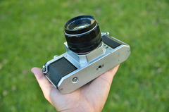 Asahi Pentax SV con lente Super Takumar 55 mm f2 y estuche original - Oeste Analogico