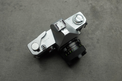 Ricoh Singlex TLS con Rikenon 50 mm f 2 en internet