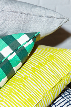 ALMOHADON 60X60 / FIBRON AMARILLO - LUNA/OKS