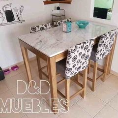 Mesa Barra De Petiribi Desayunador Carrara + Banquetas.