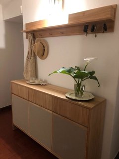 Consola Dressoire De Paraíso Con Puertas Enteladas.
