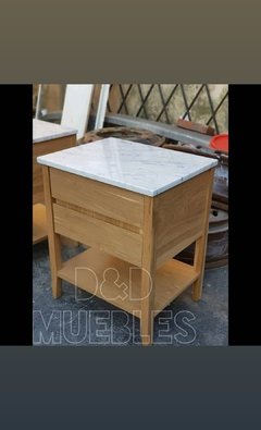 Mesa De Luz De Petiribi Con Tapa De Marmol Carrara. - comprar online
