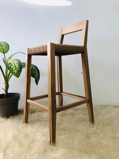 Taburete de Petiribi Tejido Con Hilo Kraft