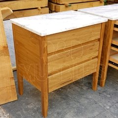 Mesa de luz de petiribi con tapa de marmol de carrara.