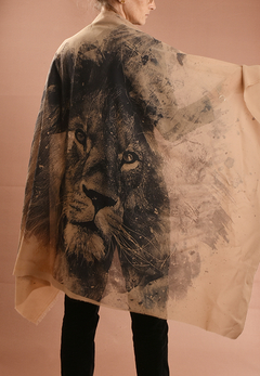 Lenço Seda Pintura Leão - comprar online