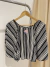 Blusa Brandel modelo off shoulder T.M