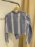 Camisa multimarca crop detalle de nudo T.S en internet