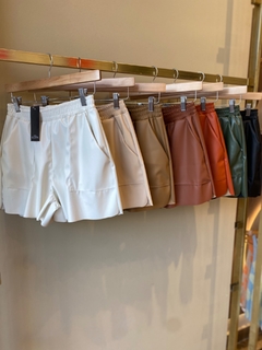 SHORT CUERO en internet