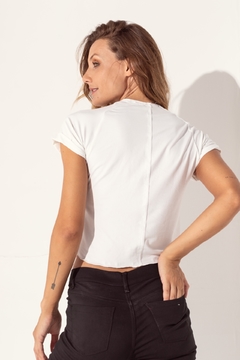 REMERA COSTURAS en internet