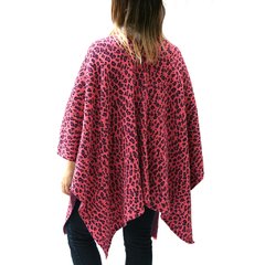 Ruana de lana animal print rosa en internet