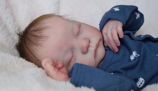 Bebê Reborn Realista Recém Nascido Menino Olhos Fechados
