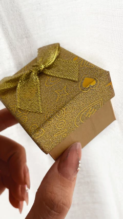 CAJA ANILLO BRILLOSA AMARILLA