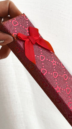 CAJA CADENA/PULSERA BRILLOSA ROJA