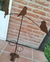 Porta macetas con movimiento. Ideal para espantar pájaros de tu huerta - Doblemente Creativos