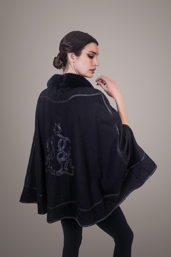 ETIENNE Cape - comprar online