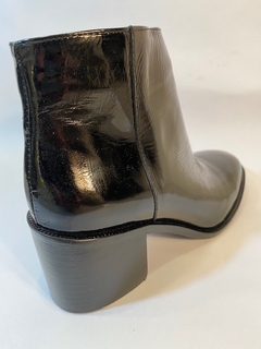 BOTA BARI CHAROL NEGRO en internet