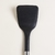 ESPATULA DE NYLON NEGRO Y MANGO DE ACERO - comprar online