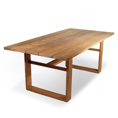 Mesa Maui Comedor