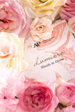 Kit Lumierere Blush & Glow en internet