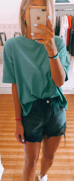 remera malvina - comprar online